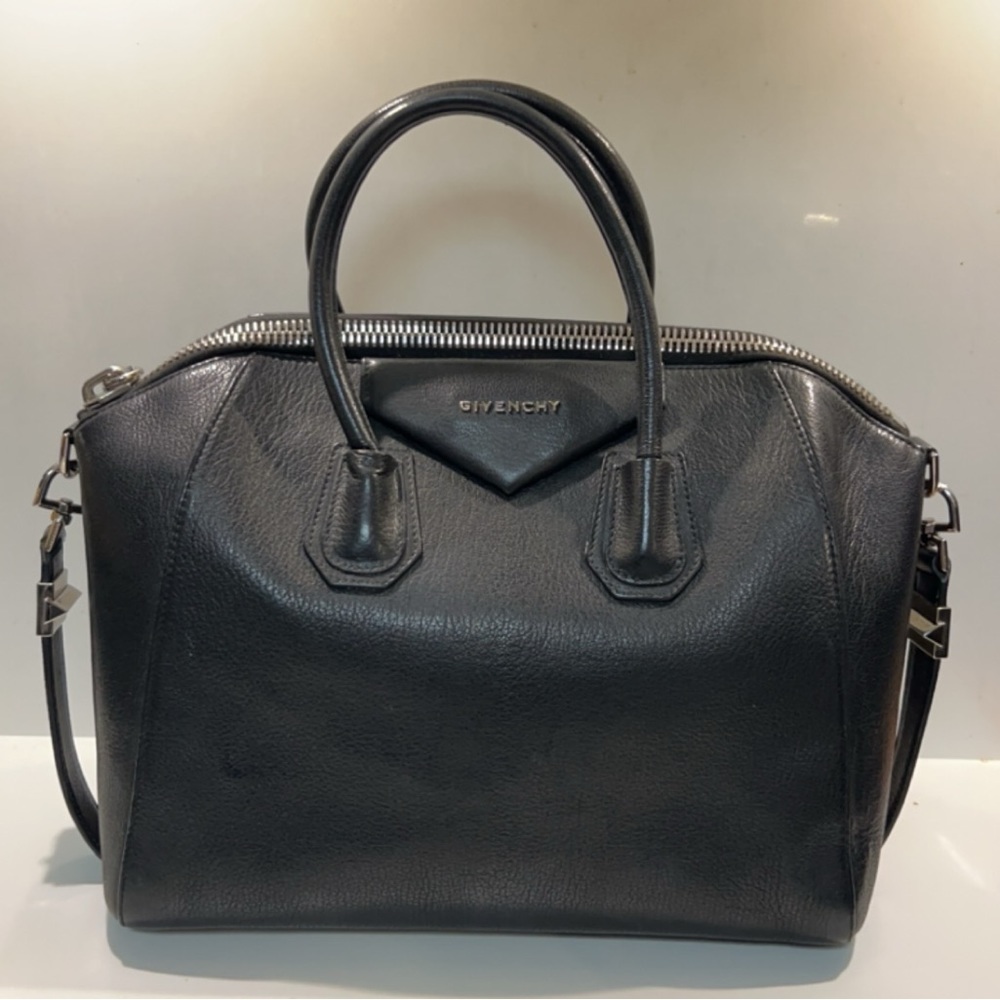 Givenchy medium Antigona